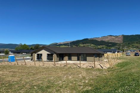 Photo of property in 102 Bateup Road, Hope, Richmond, 7020