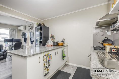 Photo of property in 2/30 Union Street, Papakura, 2110