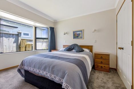 Photo of property in 1/18 Karamu Street, Te Atatu Peninsula, Auckland, 0610