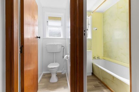 Photo of property in 16 Morgan Place, Tawa, Wellington, 5028