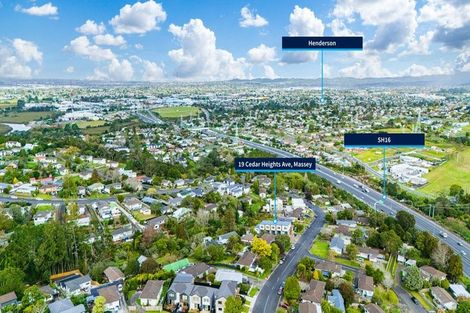 Photo of property in 19 Cedar Heights Avenue, Massey, Auckland, 0614