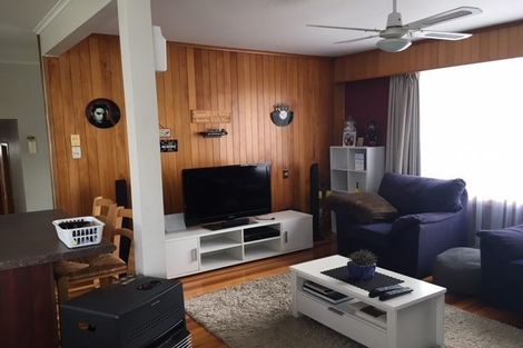 Photo of property in 116a Mcleod Road, Te Atatu South, Auckland, 0610