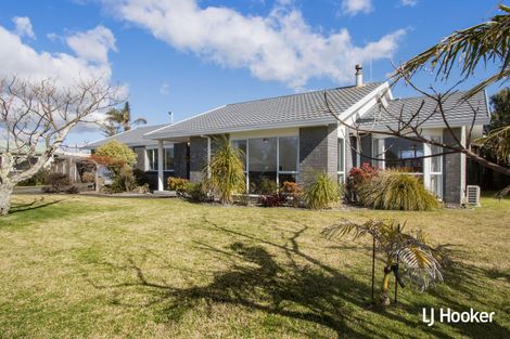 Photo of property in 7 Hereford Place, Waihi Beach, 3611