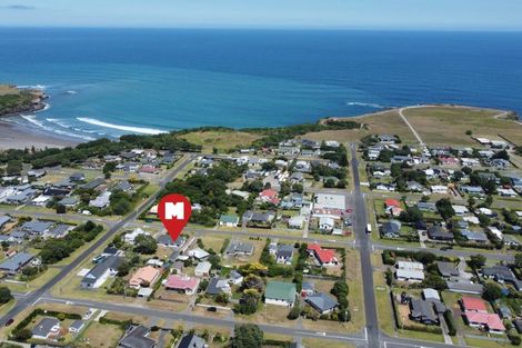 Photo of property in 43 Fox Street, Opunake, 4616