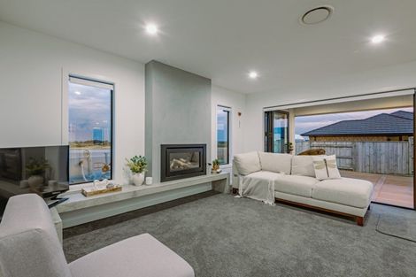 Photo of property in 21 Silicon Way, Fitzherbert, Palmerston North, 4410