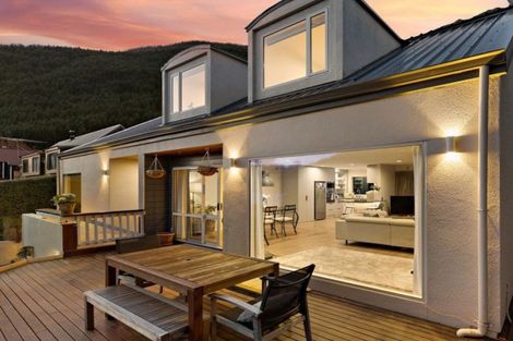 Photo of property in 1 Arawata Terrace, Fernhill, Queenstown, 9300