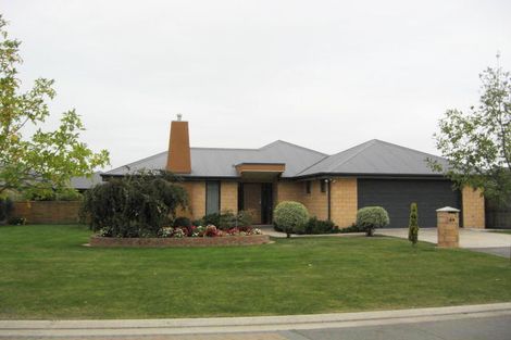 Photo of property in 24 Markham Way, Rolleston, 7614