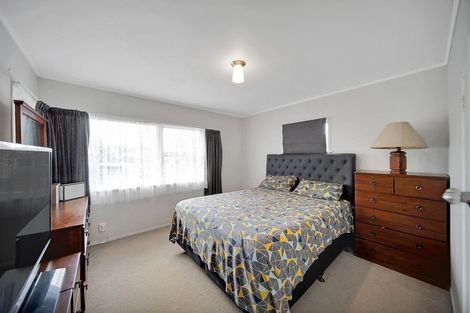 Photo of property in 4 Burndale Terrace, Manurewa, Auckland, 2102