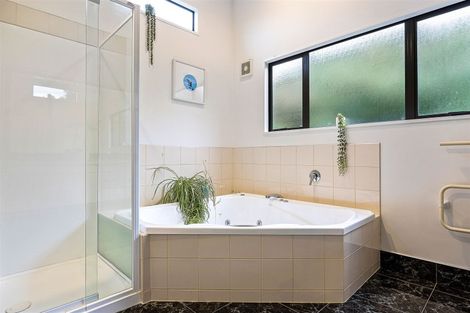 Photo of property in 158 Glenstrae Road, Redcliffs, Christchurch, 8081