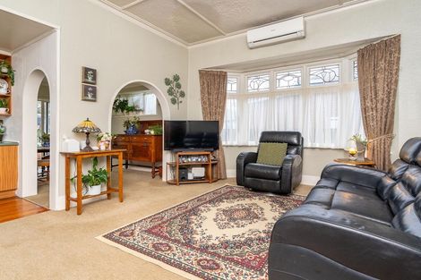 Photo of property in 360 Bay View Road, Saint Clair, Dunedin, 9012