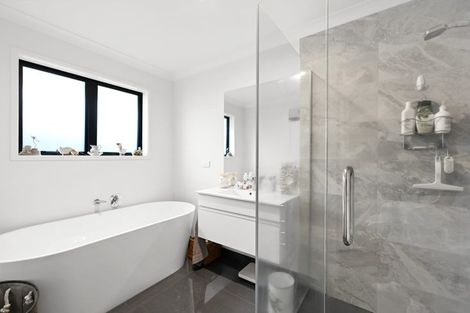 Photo of property in 52 Norfolk Drive, Cambridge, 3434