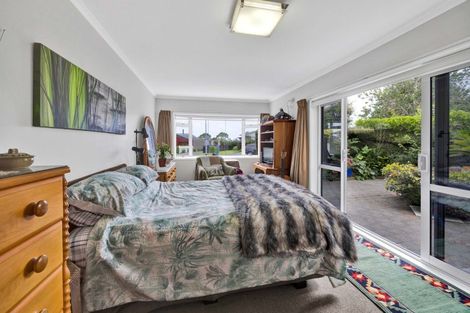 Photo of property in 6 Argyle Place, Highlands Park, New Plymouth, 4312