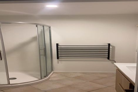 Photo of property in 1/14 Beatrice Avenue, Hillcrest, Auckland, 0627