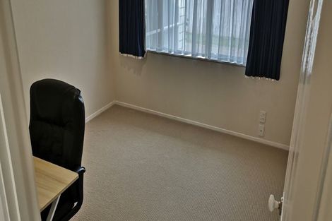 Photo of property in 10 Trovare Place, Golflands, Auckland, 2013