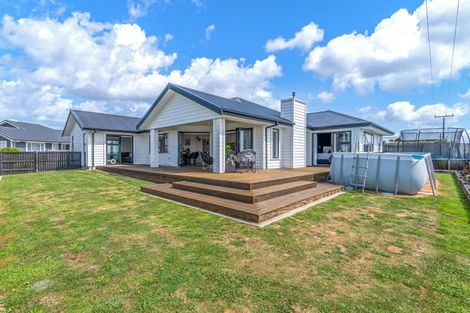 Photo of property in 21 Silicon Way, Fitzherbert, Palmerston North, 4410