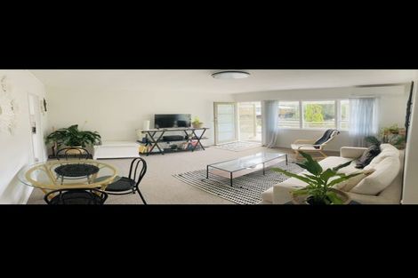 Photo of property in 170a Queen Street, Northcote Point, Auckland, 0627