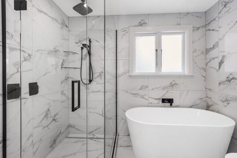 Photo of property in 202 Weston Road, St Albans, Christchurch, 8052