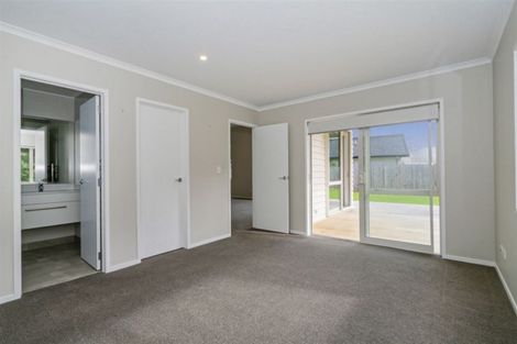 Photo of property in 28 Alf Simpson Drive, Whitianga, 3510