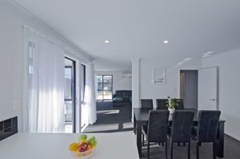 Photo of property in 39 Rainey Crescent, Papamoa Beach, Papamoa, 3118