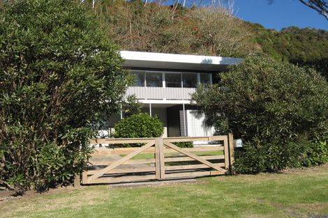 Photo of property in 143 Long Beach Road, Russell, 0202