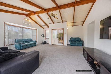 Photo of property in 1a Pleasant Road, Glen Eden, Auckland, 0602