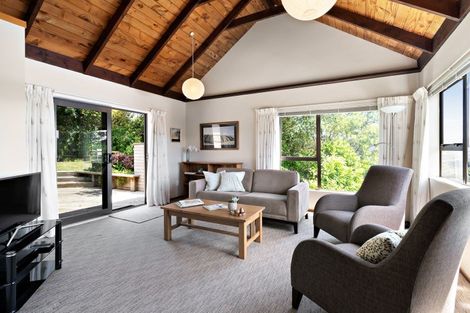 Photo of property in 4 Bushland Grove, Paparangi, Wellington, 6037