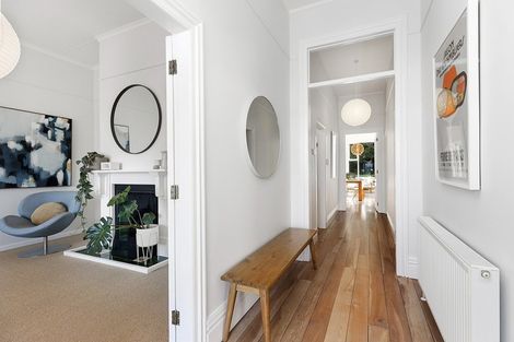 Photo of property in 27 Upper Bourke Street, Kilbirnie, Wellington, 6022