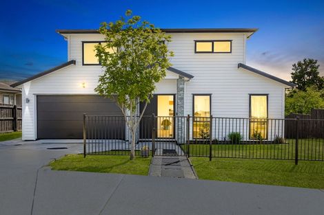 Photo of property in 12 Cirrus Way, Ranui, Auckland, 0612