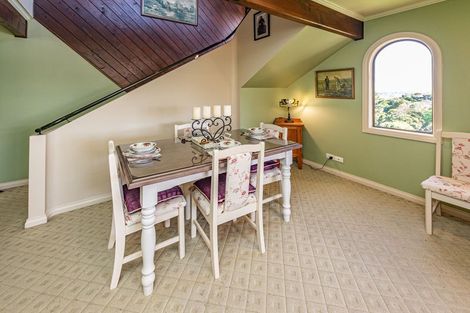 Photo of property in 22 Shakespeare Road, Bastia Hill, Whanganui, 4500