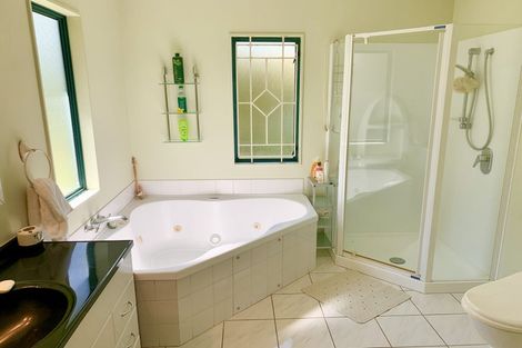 Photo of property in 30 Palmbrook Avenue, Havelock North, 4130