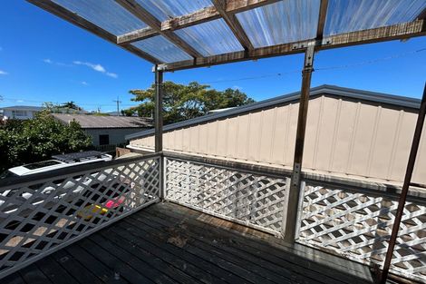 Photo of property in 265 Te Atatu Road, Te Atatu South, Auckland, 0610