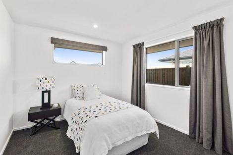 Photo of property in 6 Derek Anderson Place, Halswell, Christchurch, 8025