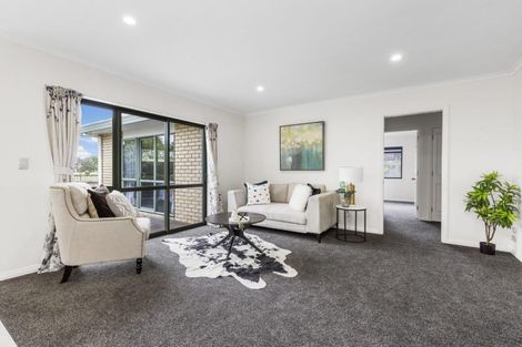 Photo of property in 3 Waipuna Place, Rototuna, Hamilton, 3210