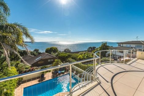 Photo of property in 1/53 Churchill Road, Murrays Bay, Auckland, 0630