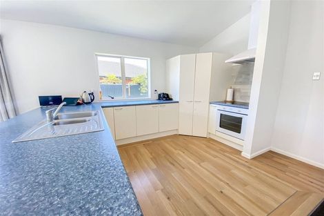 Photo of property in 73 Aston Drive, Waimairi Beach, Christchurch, 8083