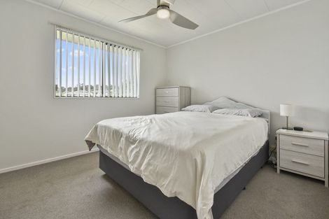 Photo of property in 1/21 Mataura Place, Clover Park, Auckland, 2019