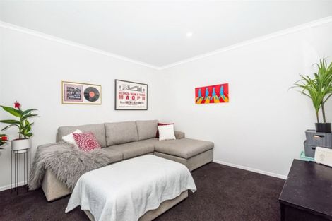 Photo of property in 773 Waitakere Road, Kumeu, 0891