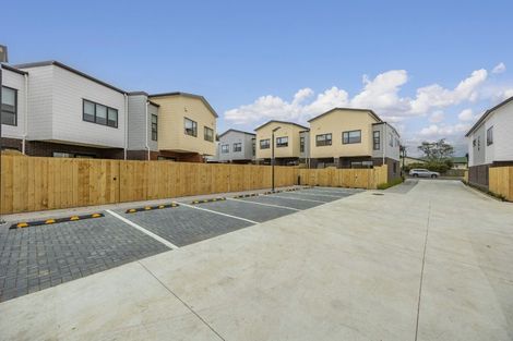 Photo of property in 7/35 Young Crescent, Drury, 2113