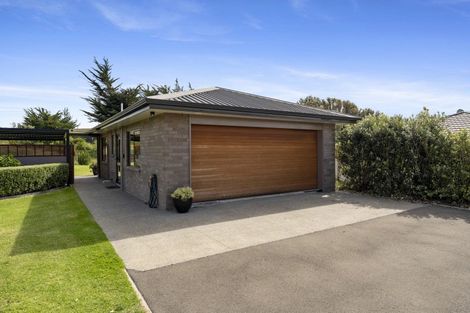 Photo of property in 7 Byron Brown Place, Otaki Beach, Otaki, 5512