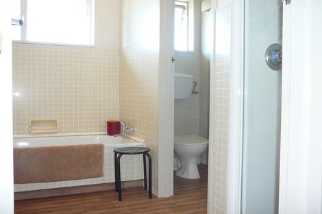 Photo of property in 14 Campbell Street, Alexandra, 9320