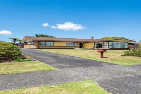 Photo of property in 10 Challen Close, Conifer Grove, Takanini, 2112