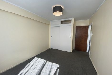 Photo of property in 5 Hawker Street, Mount Victoria, Wellington, 6011