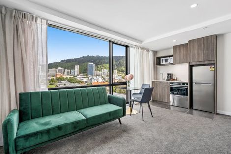 Photo of property in Proximity Apartment Hotel, 902/172 Thorndon Quay, Pipitea, Wellington, 6011