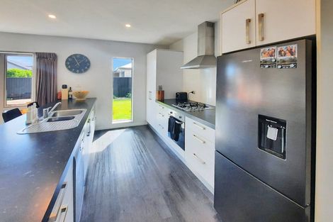 Photo of property in 8 Fredrica Lane, Heathcote Valley, Christchurch, 8022