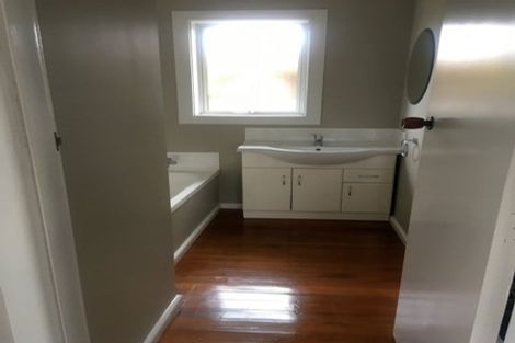 Photo of property in 44 Dunstan Crescent, Hornby, Christchurch, 8042