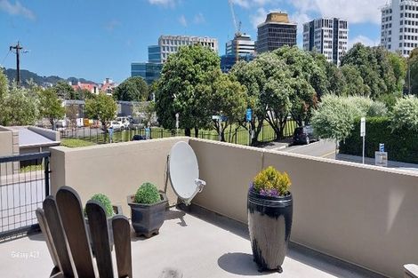 Photo of property in Highwic, 2/32 Hobson Street, Thorndon, Wellington, 6011