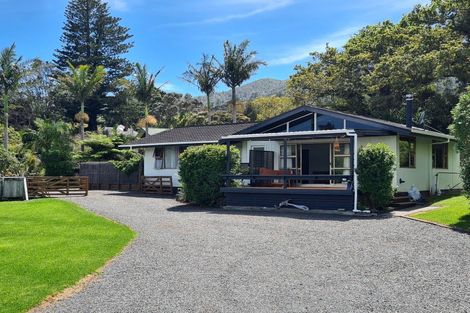 Photo of property in 30 Driving Creek Road, Coromandel, 3506
