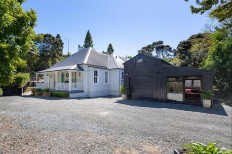 Photo of property in 2 Chenery Road, Red Beach, 0932