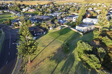 Photo of property in 5 Pacific Parade, Coastlands, Whakatane, 3120