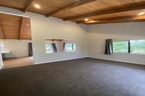 Photo of property in 378 Tararua Road, Levin, 5571